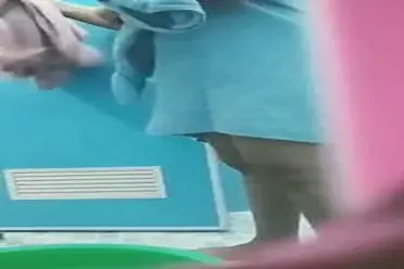 Ngintip Anak Kos Mandi Balutan Handuk Biru Part 2